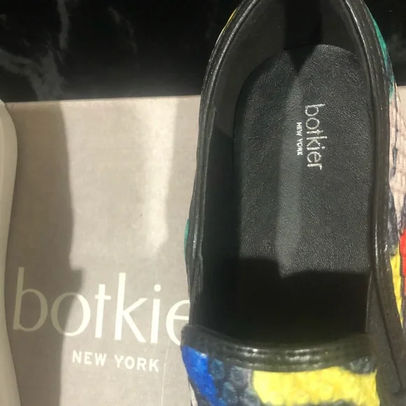 Botkier Women's Multicolor Slip-On Shoes - Picture 5 of 14
